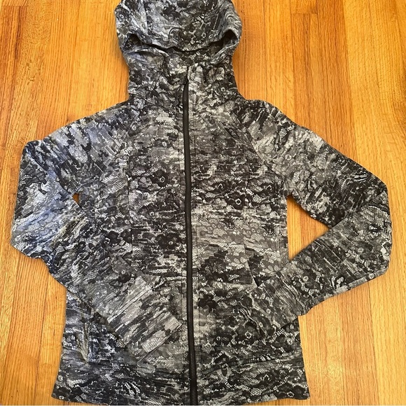 Lululemon Scuba Hoodie  Light Cotton Fleece Masked Lace Starlight Black- S 6 (n - Picture 3 of 11